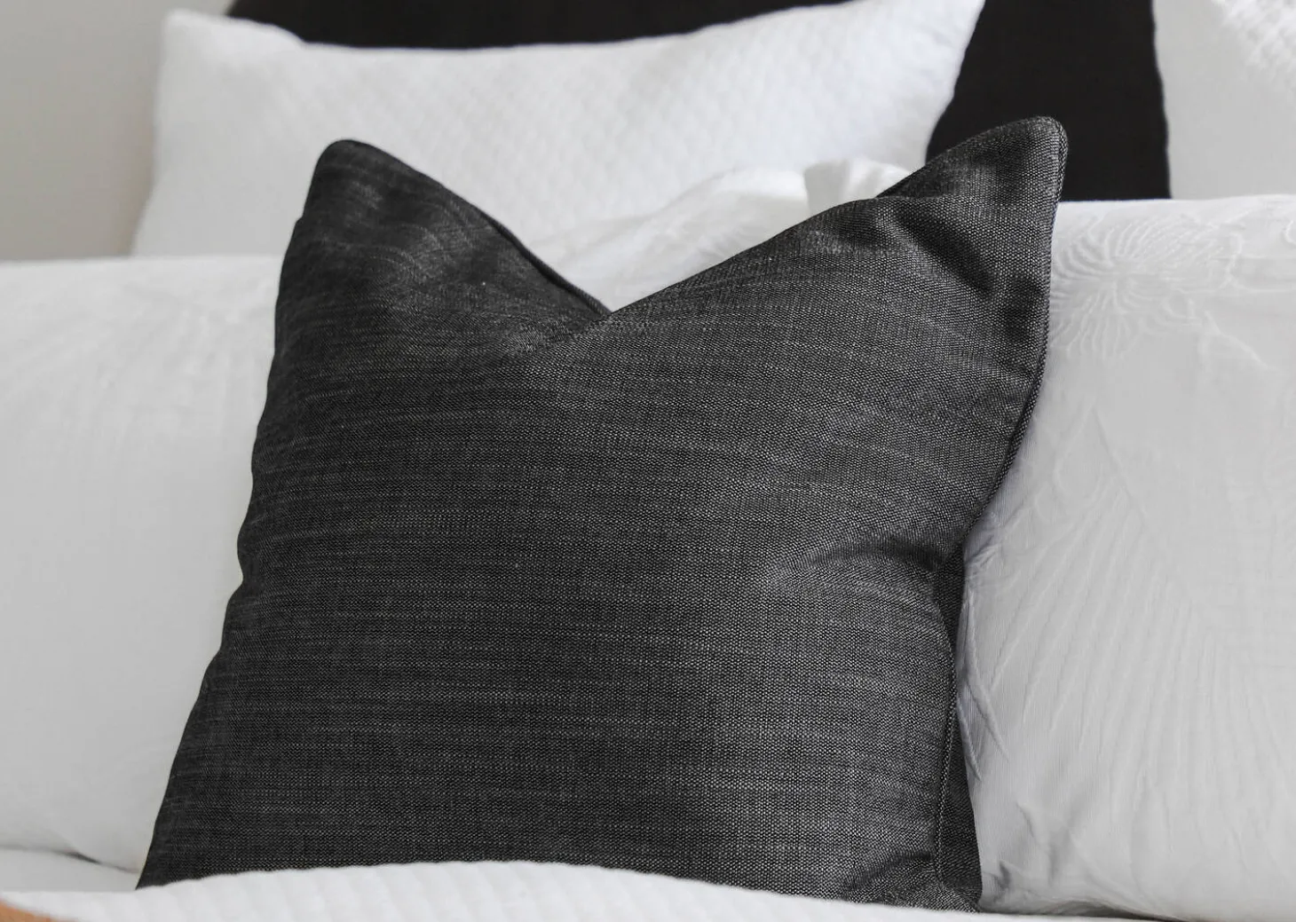 Bailey Pillow 20"x20"