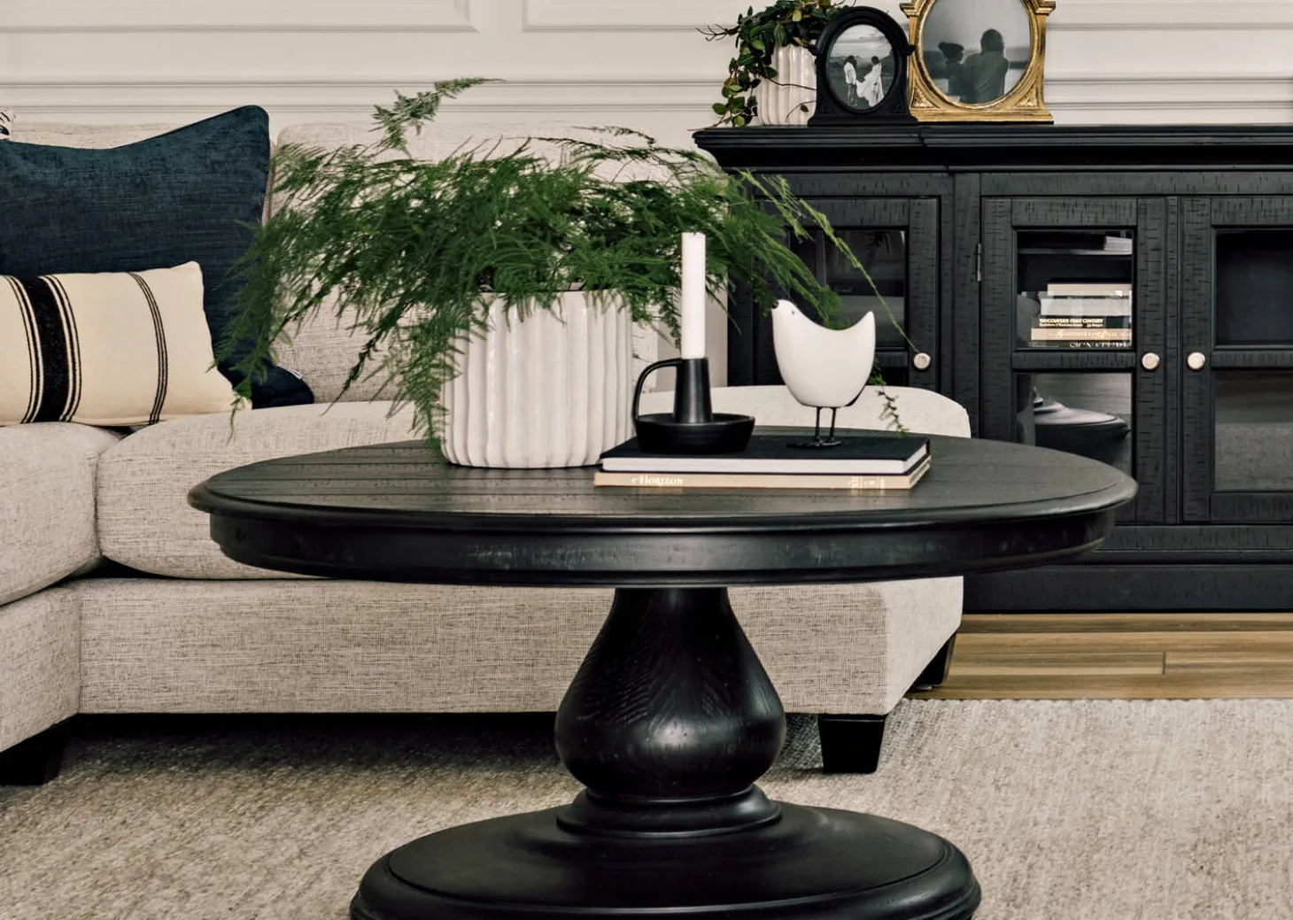 Barnaby Candle Holder Black