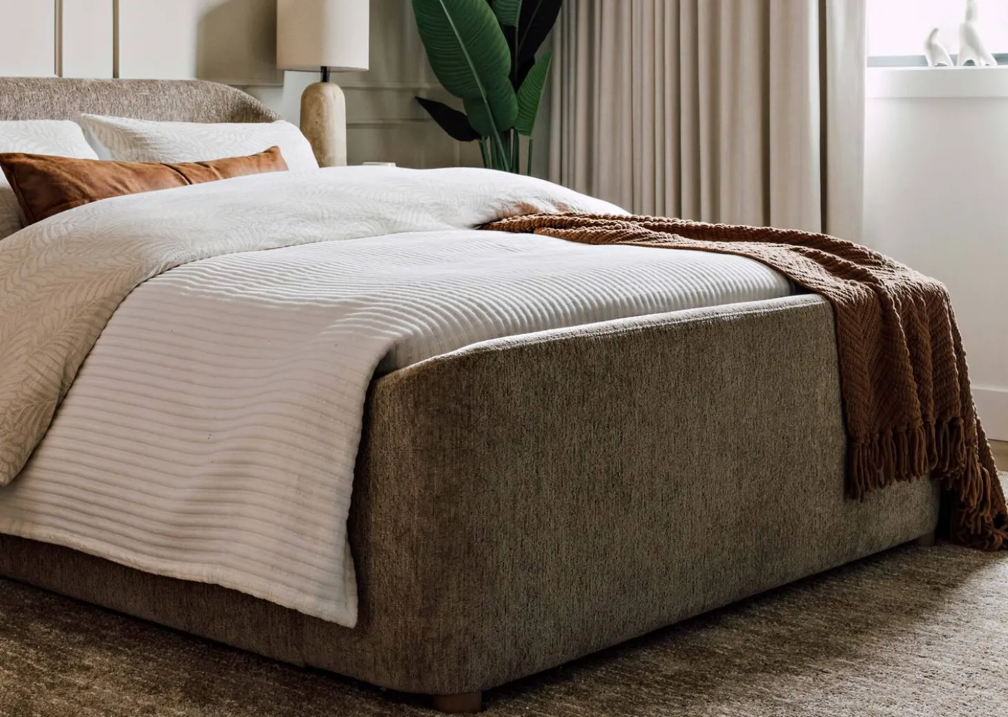Elan Chenille Throw
