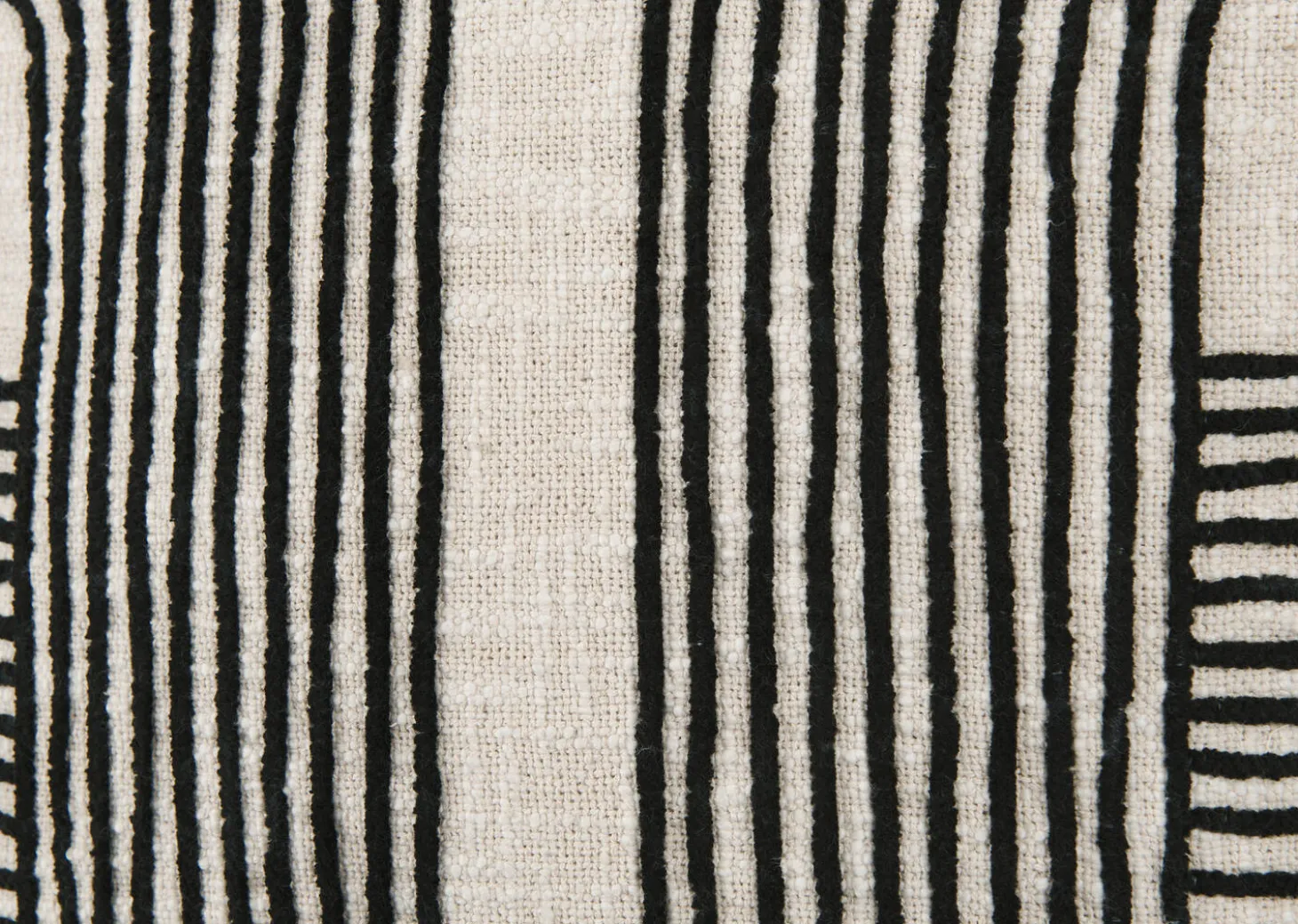 Evora Pillow Sand/Black