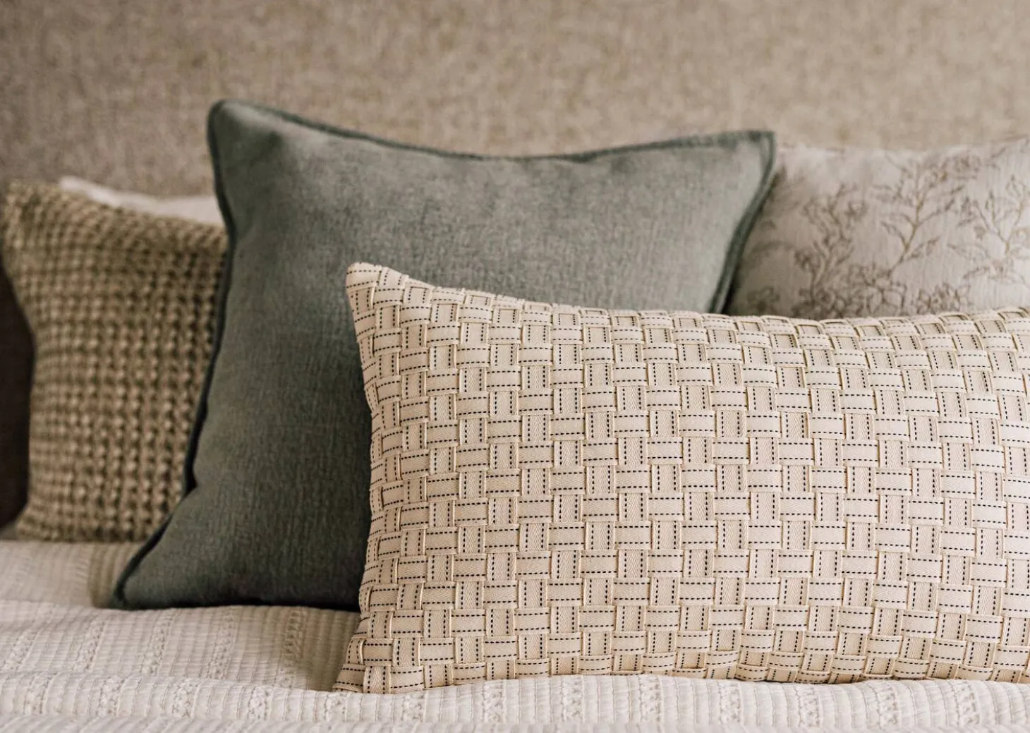 Layton Pillow