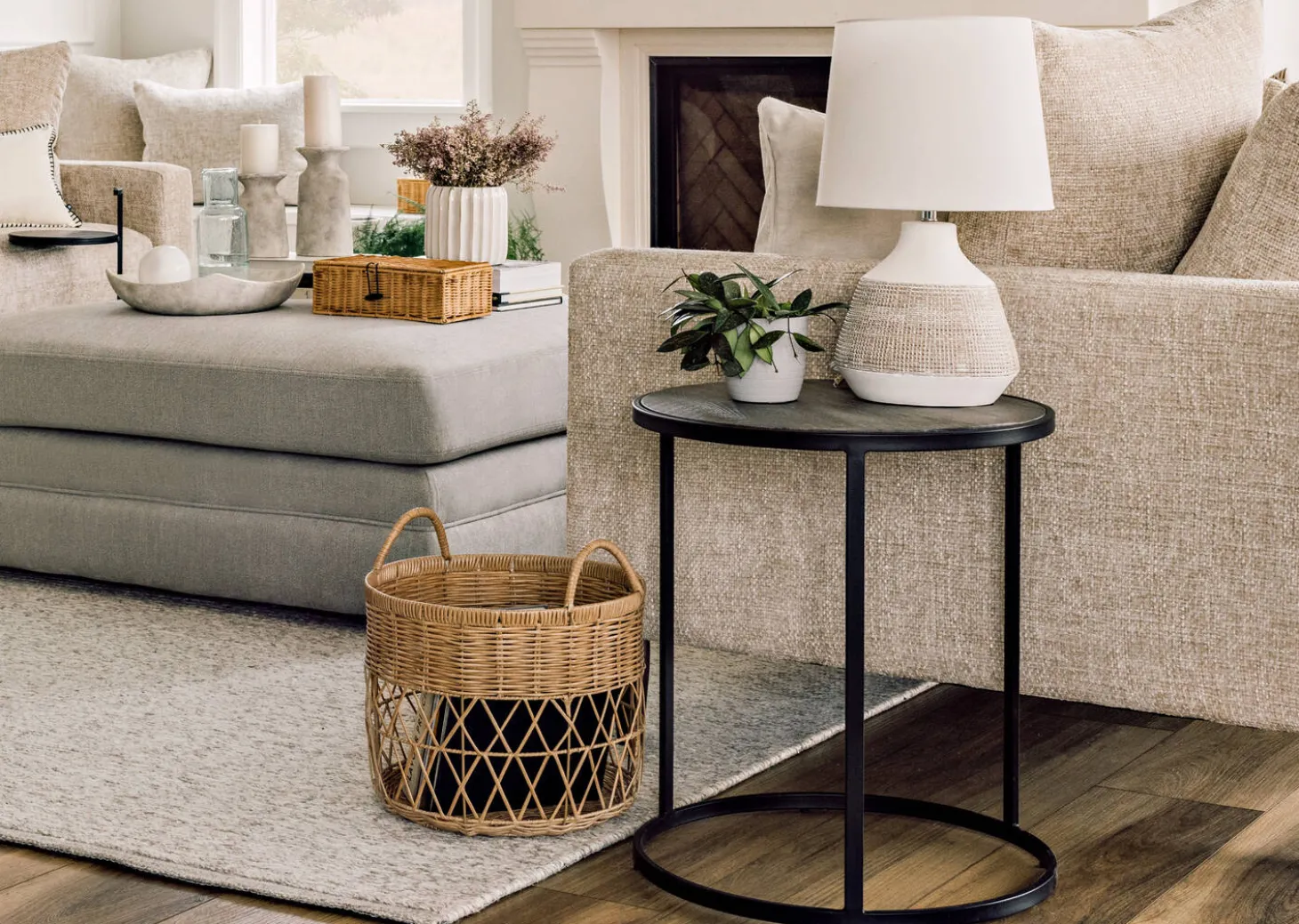 Maura Table Lamp