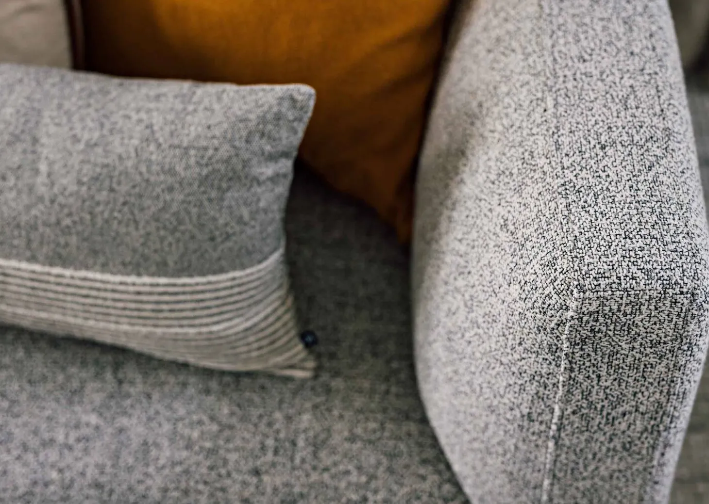 Mila Modular 3-Piece Loveseat Chaise